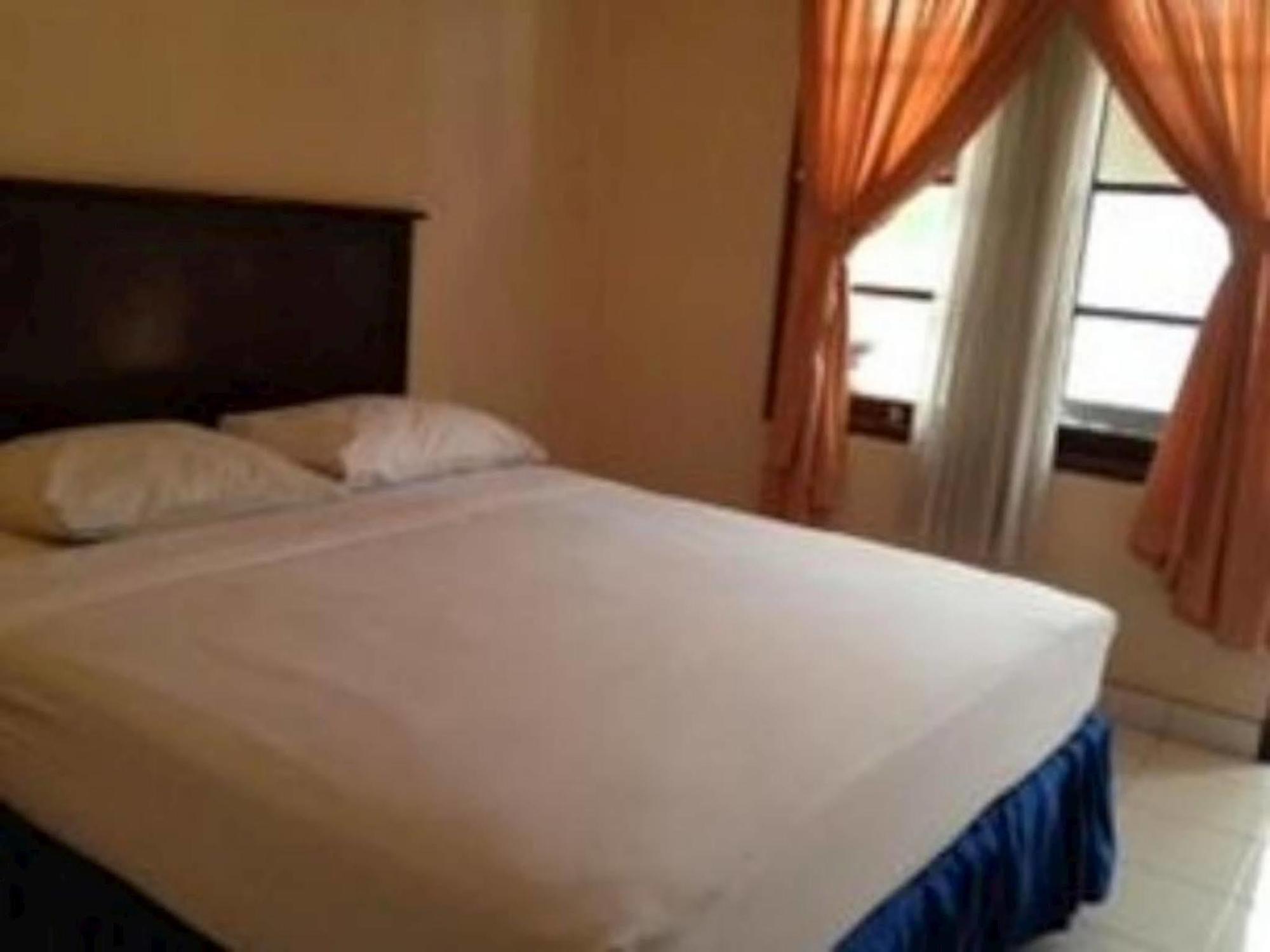 Malioboro Inn Hotel Yogyakarta Exteriör bild