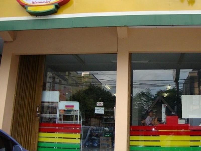 Malioboro Inn Hotel Yogyakarta Exteriör bild